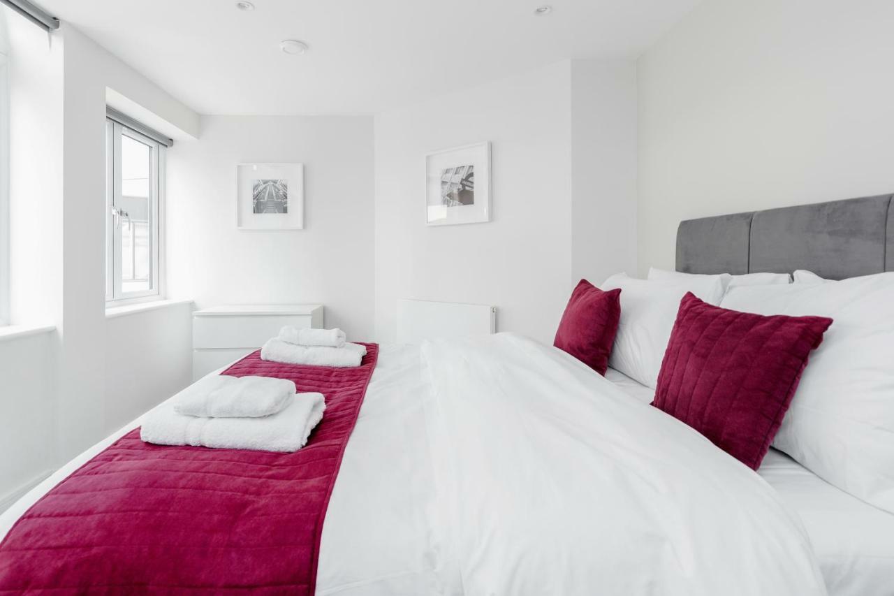 Roomspace Serviced Apartments- Walpole Court Ealing Zewnętrze zdjęcie